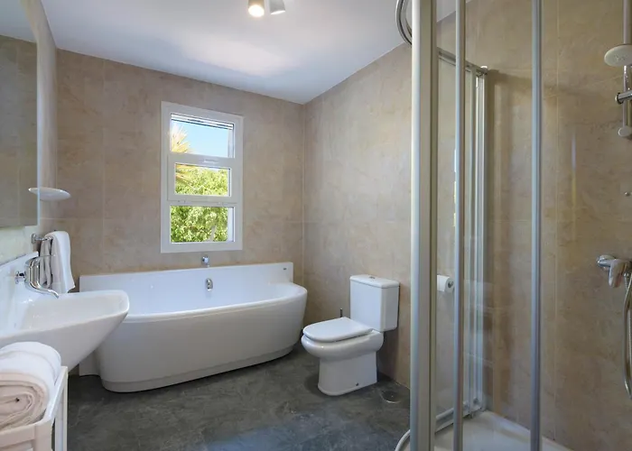 Loretta Βίλα Πουέρτο Ντελ Κάρμεν